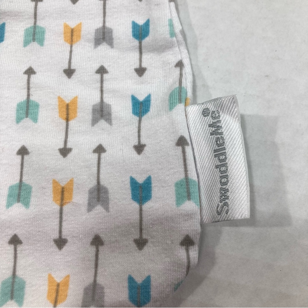 ✨ SwaddleMe Newborn Pod Sleeper – Cozy & Secure ✨ - Picture 6 of 9